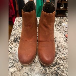 Sorel Joan of Artic wedge boots size 7.5